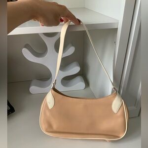 COCCINELLE FARFETCH Designer Smooth Leather Tan Shoulder Baguette Purse Italy